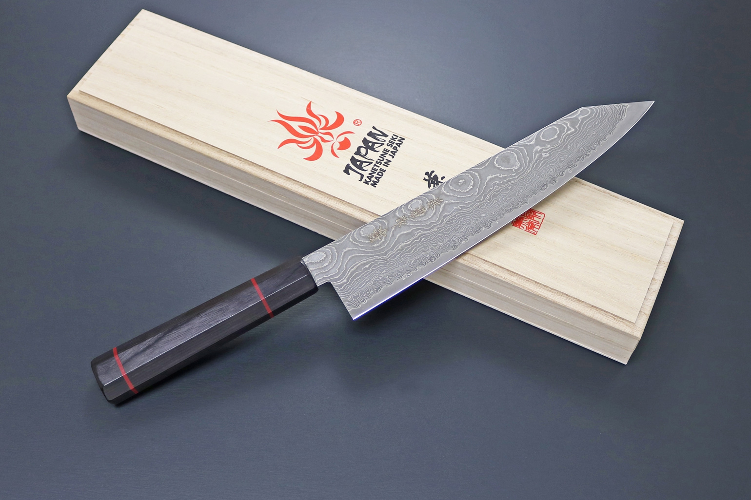 Kanetsune KC-845 Namishibuki Kiritsuke 210 mm