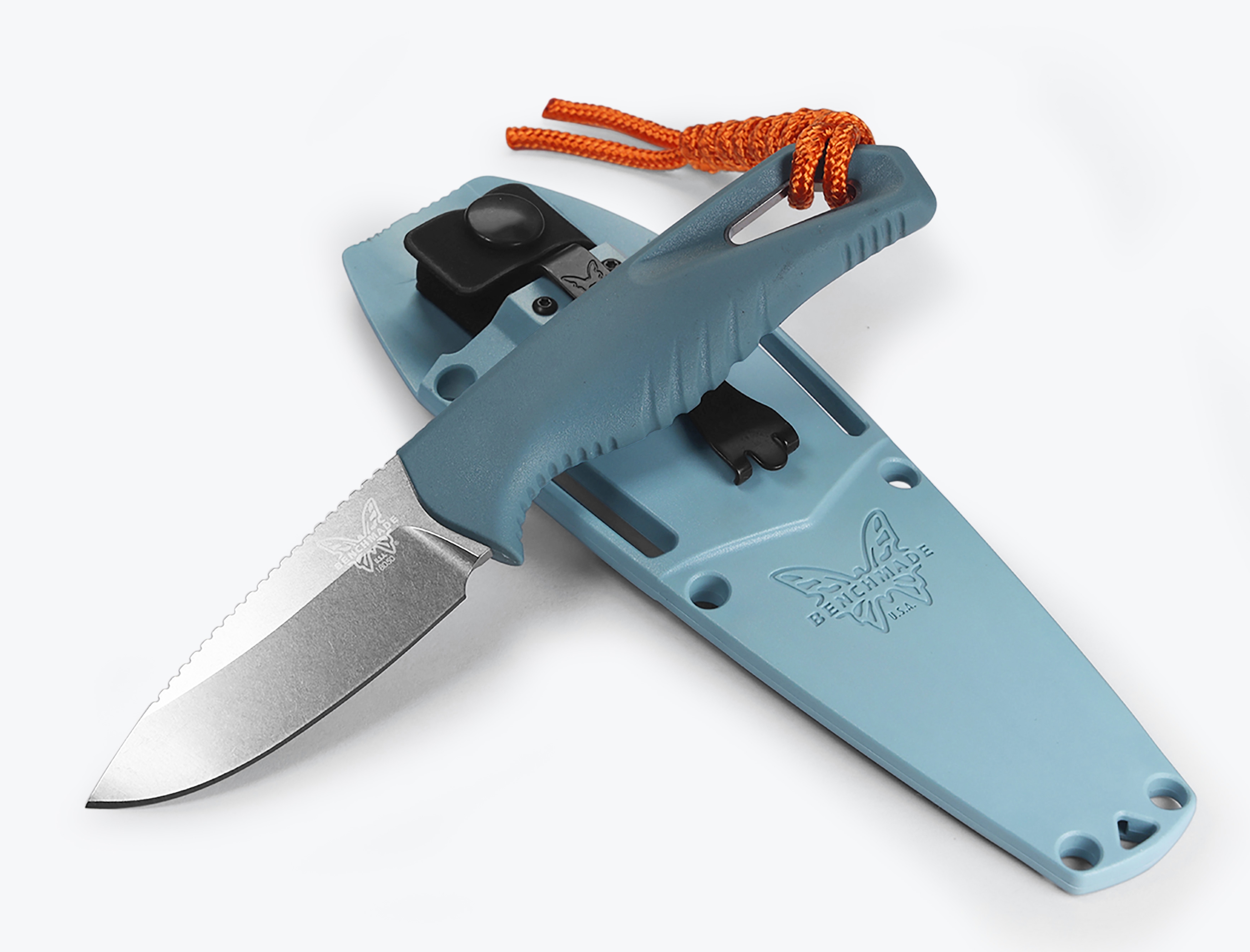 Benchmade 18050 Intersect SANTOPRENE, MagnaCut