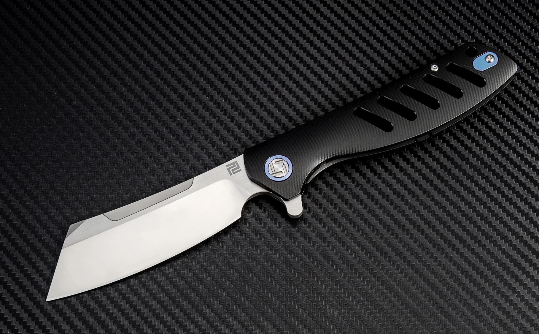 ARTC1815G-BKM Tomahawk M390, Black Titan