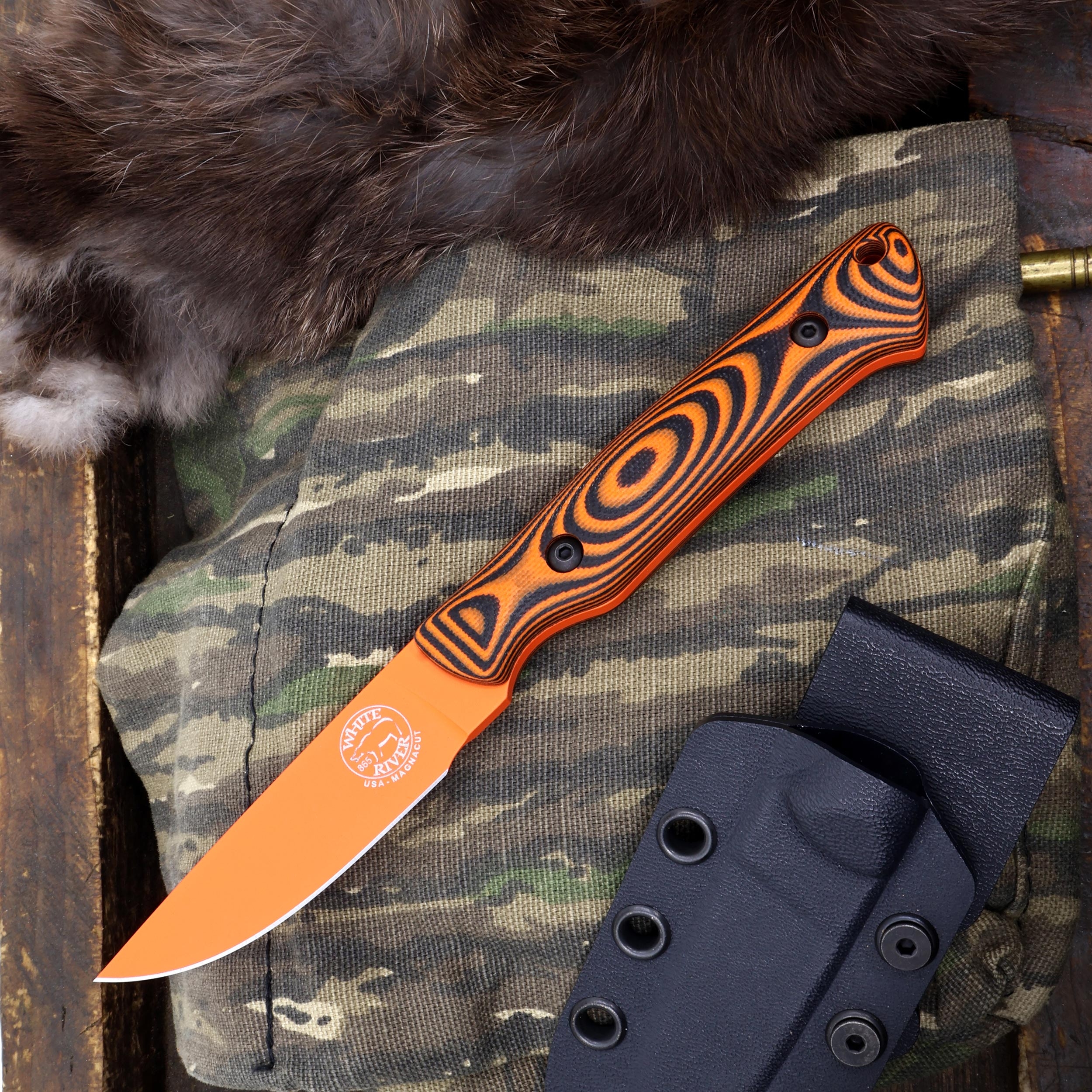 White River Small Game Orange/ Black G10, Magnacut