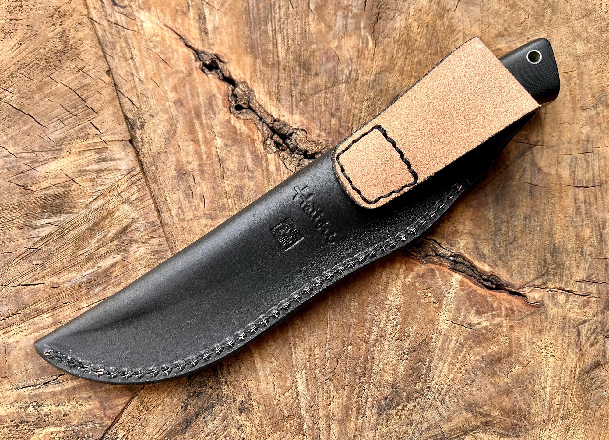 Hattori Knives HT-05 Dream Hunter, Black Micarta