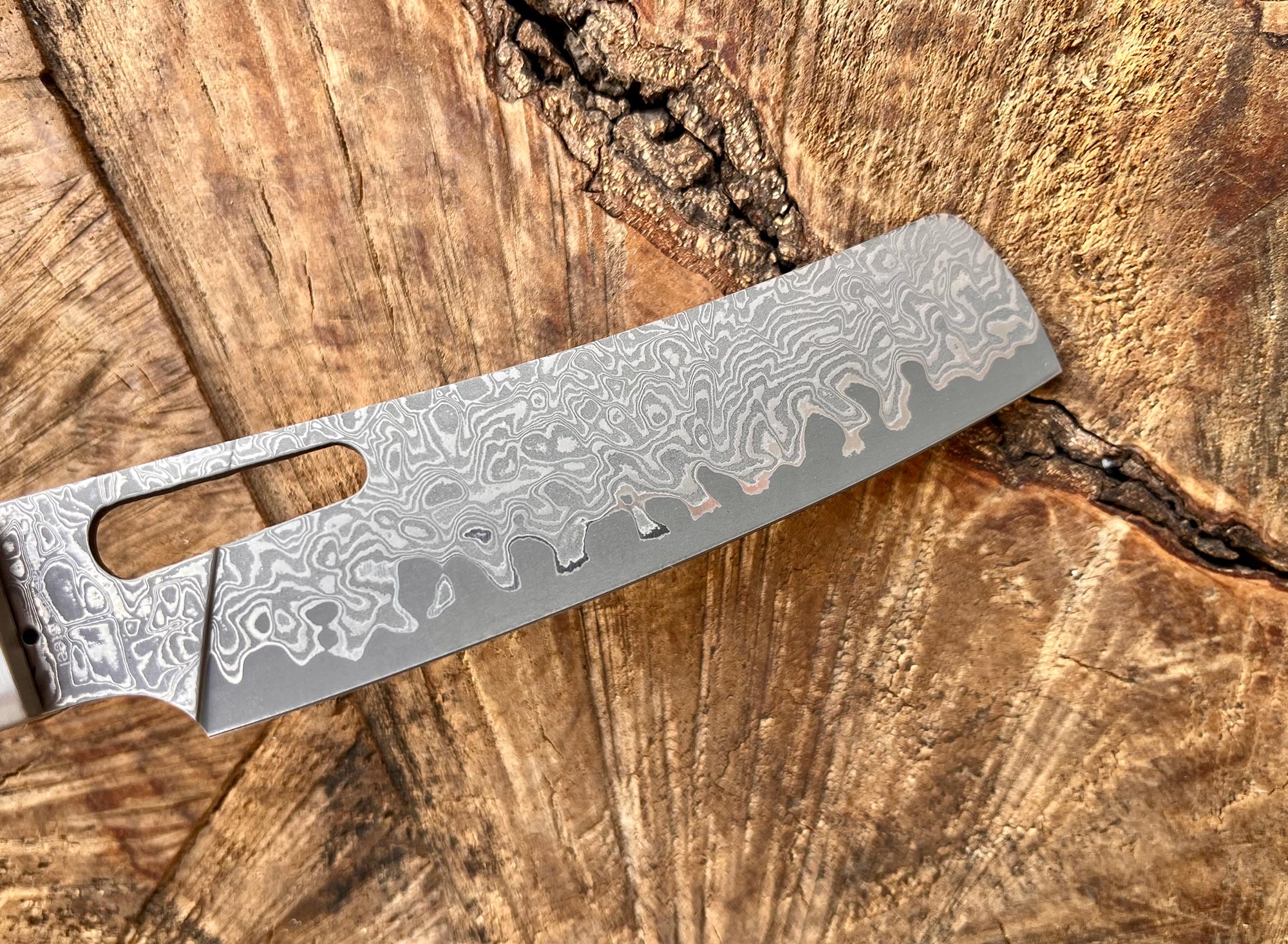 Gaku Style GA002D Damast BBQ Folding Knife