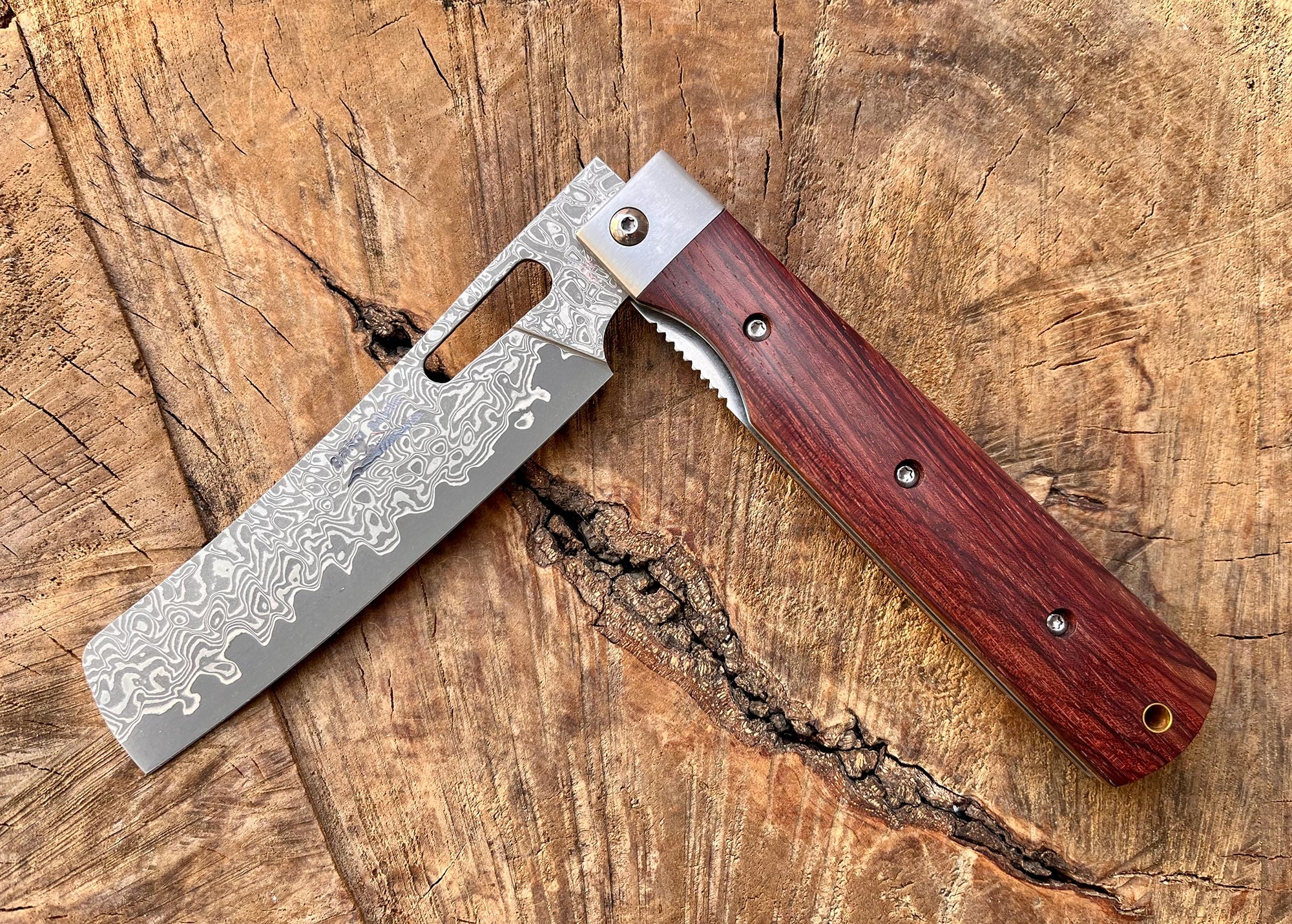 Gaku Style GA002D Damast BBQ Folding Knife